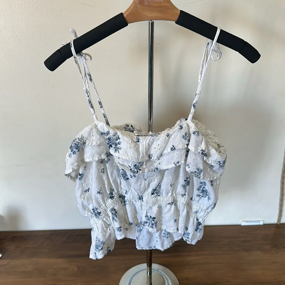 Floral Ruffle White Top - Picture 2 of 5